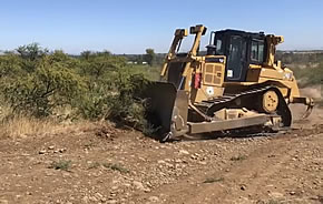 MOP construye más de 5 kilómetros de cortafuegos por incendio forestal en Chillán