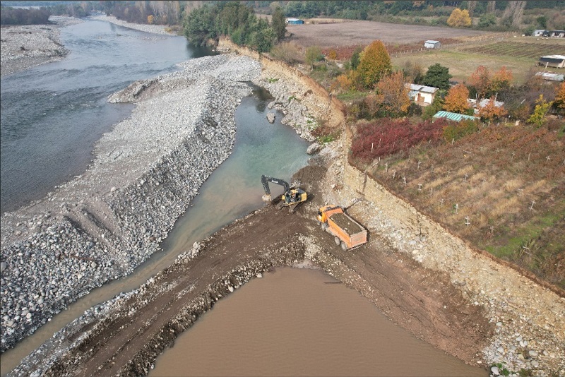 Obras del MOP para prevenir inundaciones y falta de conectividad vial llevan un 72% de avance